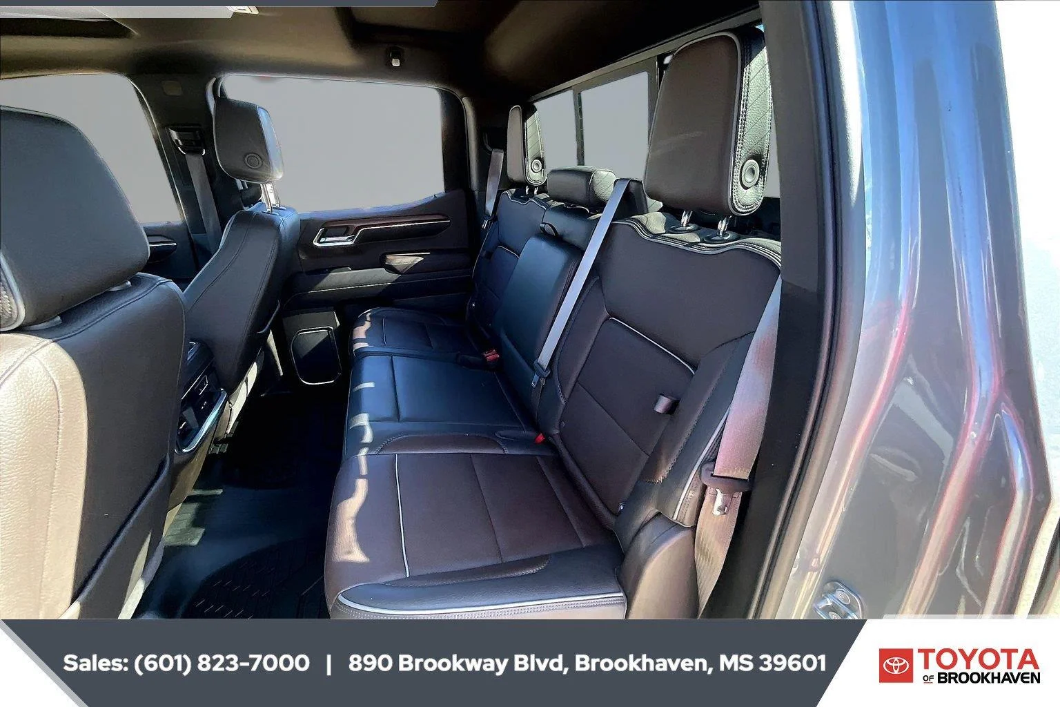 Used 2023 Sterling Metallic GMC Denali image 19