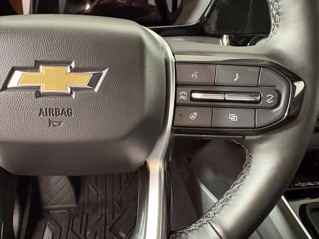 Used 2025 Sterling Gray Metallic Chevrolet WT/LT image 29