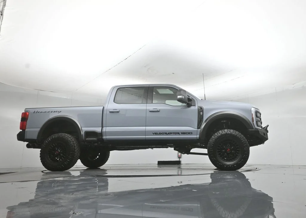 New 2026 Glacier Gray Metallic Tri-Coat Ford Lariat image 51