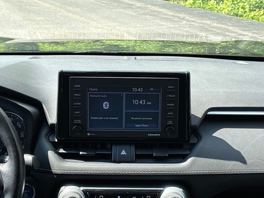 Used 2020 Black Toyota XLE image 15