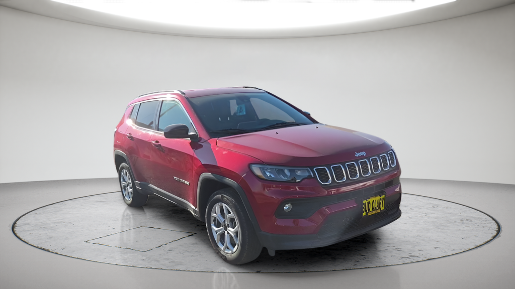 Used 2025 Red Jeep Latitude image 3