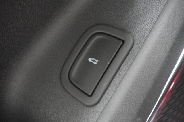 2027 GMC Acadia Denali Ultimate - Photo 17