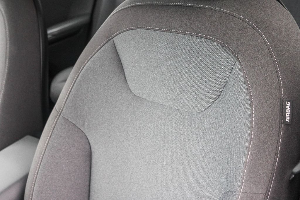 Used 2025 Blue Kia LXS image 22