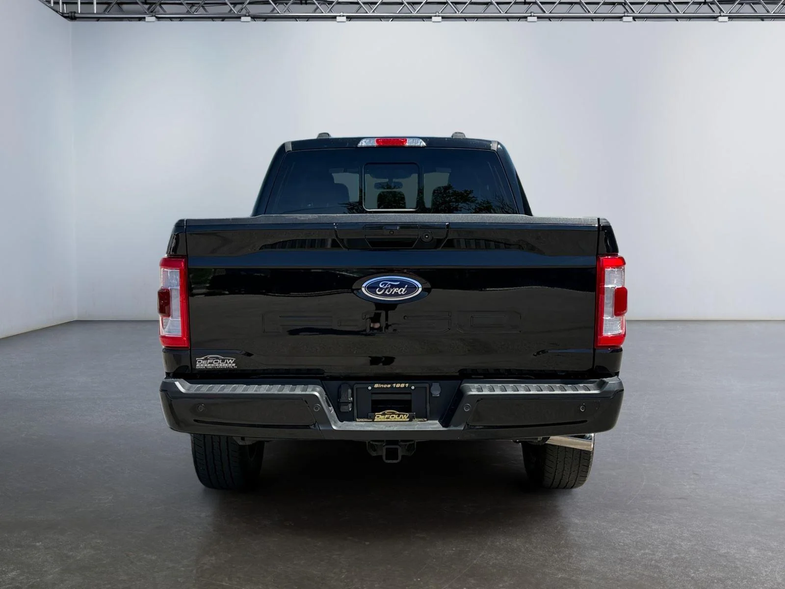 Used 2023 Agate Black Ford LARIAT image 4