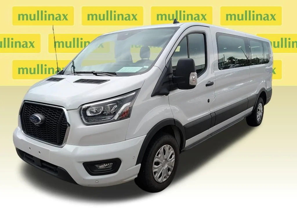 Used 2023 White Ford XLT image 2