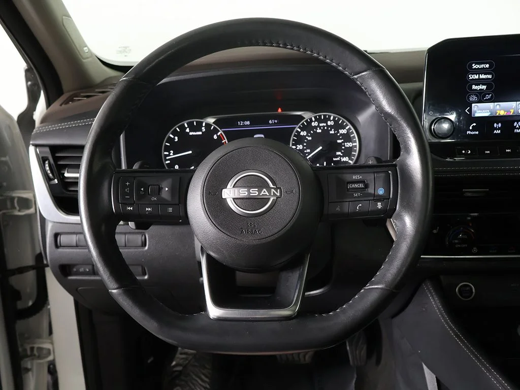 Used 2023 White Nissan SL image 35