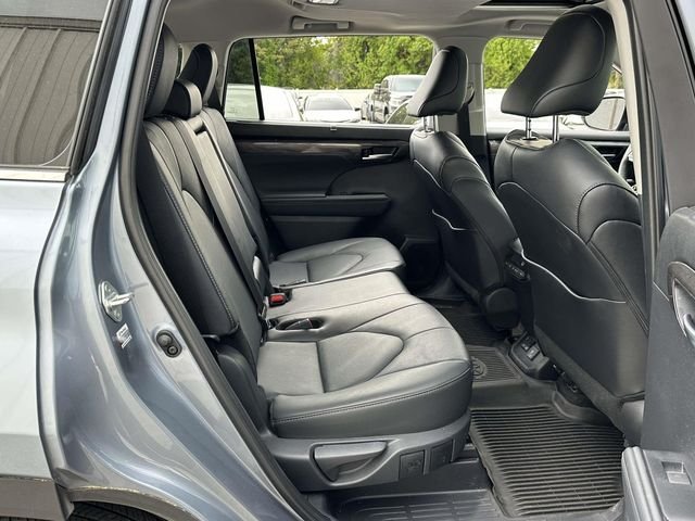 Used 2024  Toyota Limited image 15