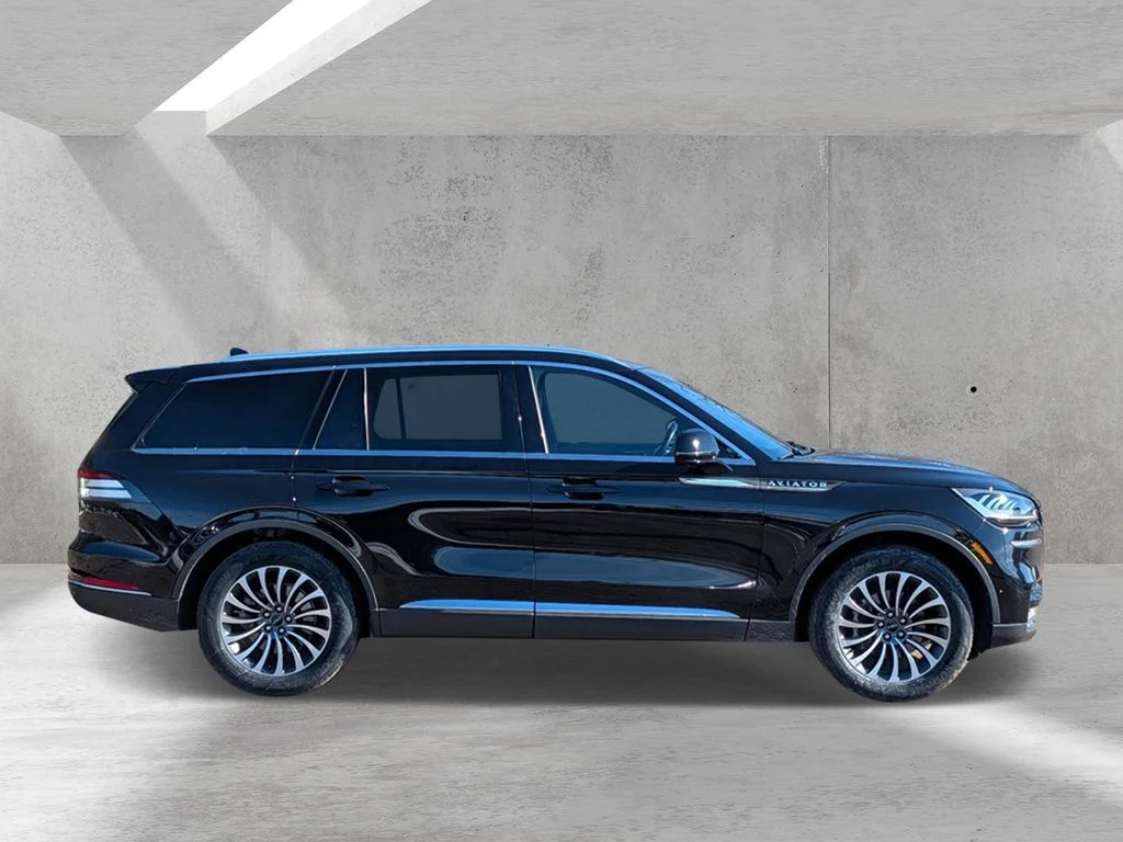 Used 2021 Lincoln Aviator Reserve with VIN 5LM5J7XC1MGL13916 for sale in White Bear Lake, Minnesota