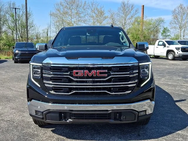 New 2026 Onyx Black GMC SLT image 2