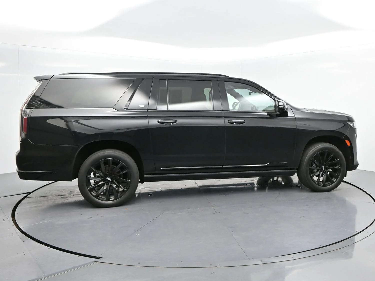 Used 2022 Black Raven Cadillac Sport image 8
