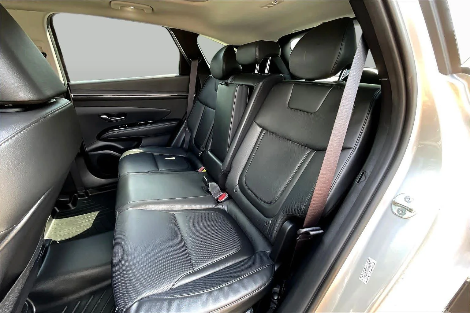 Used 2023 Shimmering Silver Hyundai Limited image 39
