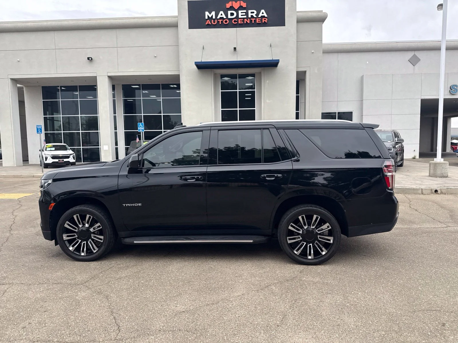 Used 2021 BLACK Chevrolet LT image 6