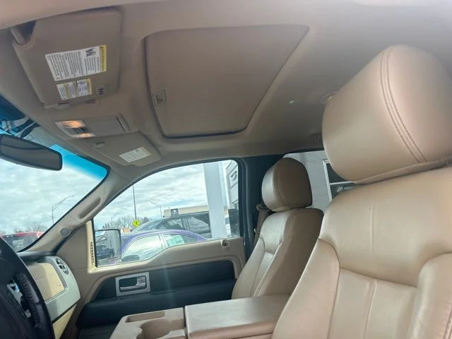 Used 2012 White Ford Lariat image 11