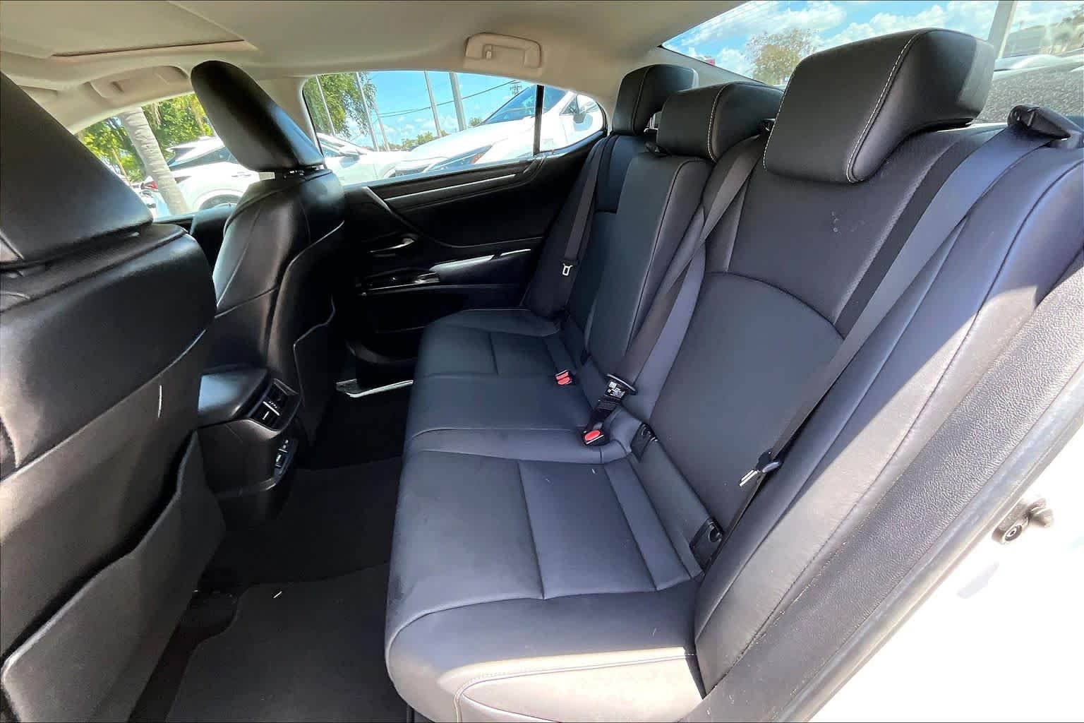 Used 2024 Eminent White Pearl Lexus  image 21