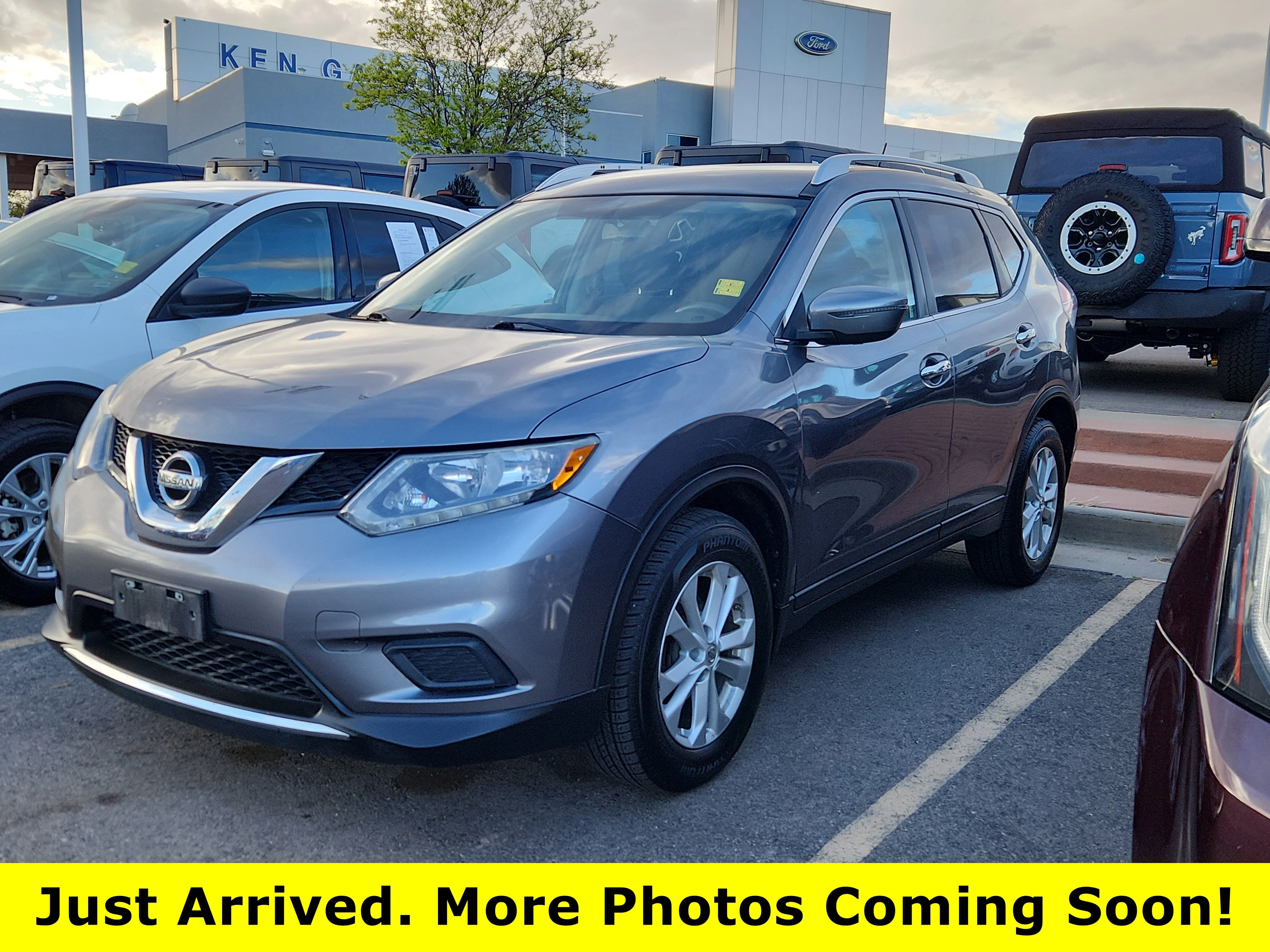 2016 Nissan Rogue SV