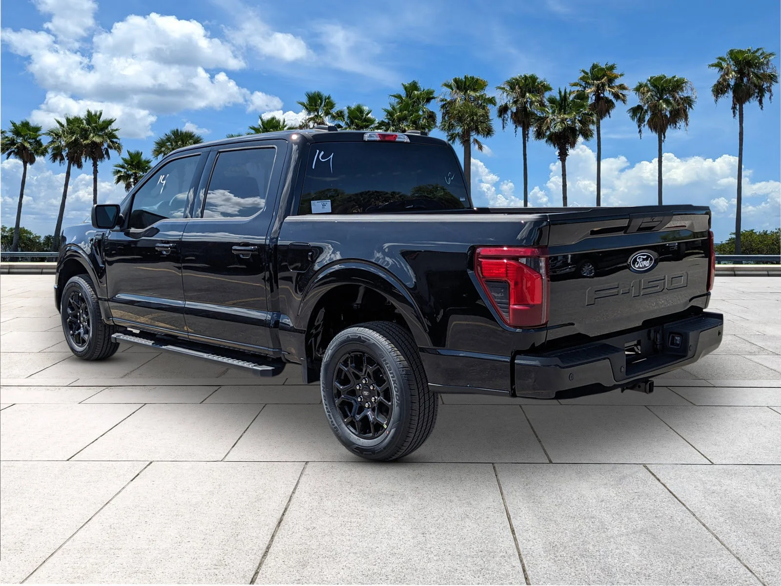 New 2026 Agate Black Metallic Ford XLT image 5