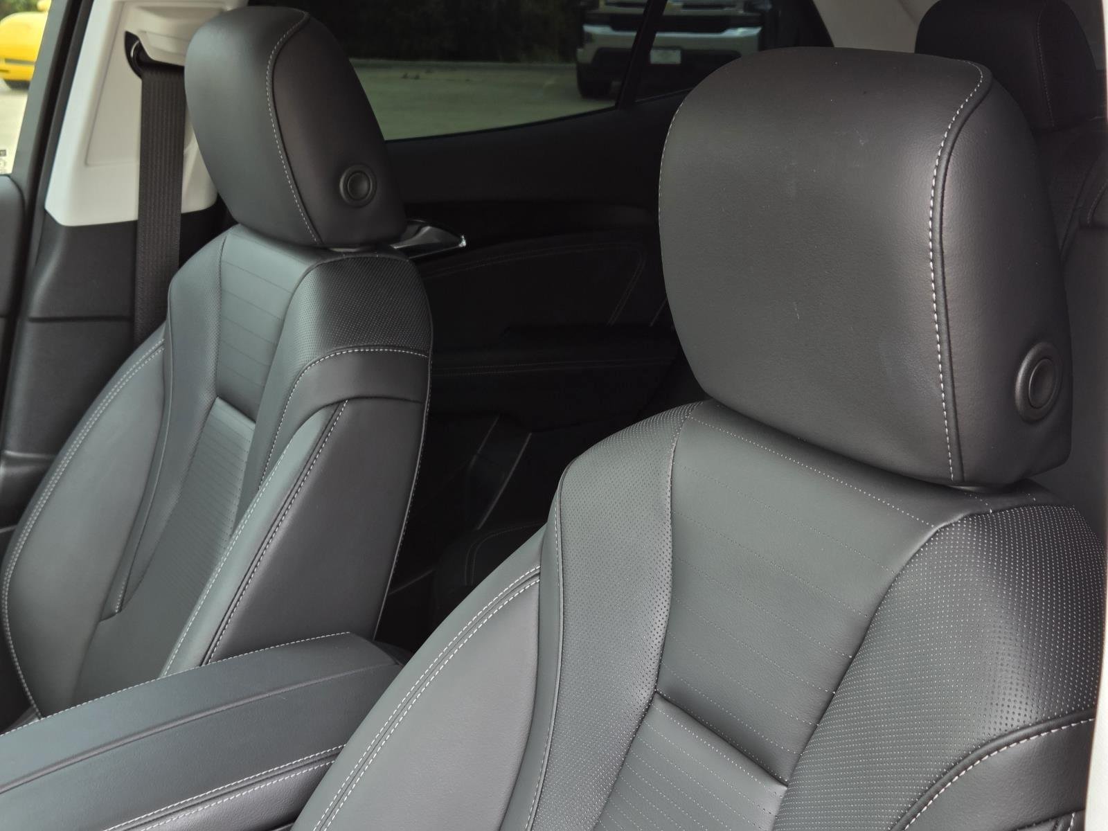 Used 2025 Ebony Twilight Metallic Buick Preferred image 30