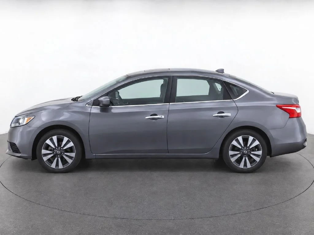 Used 2019 Gray Nissan SV image 7