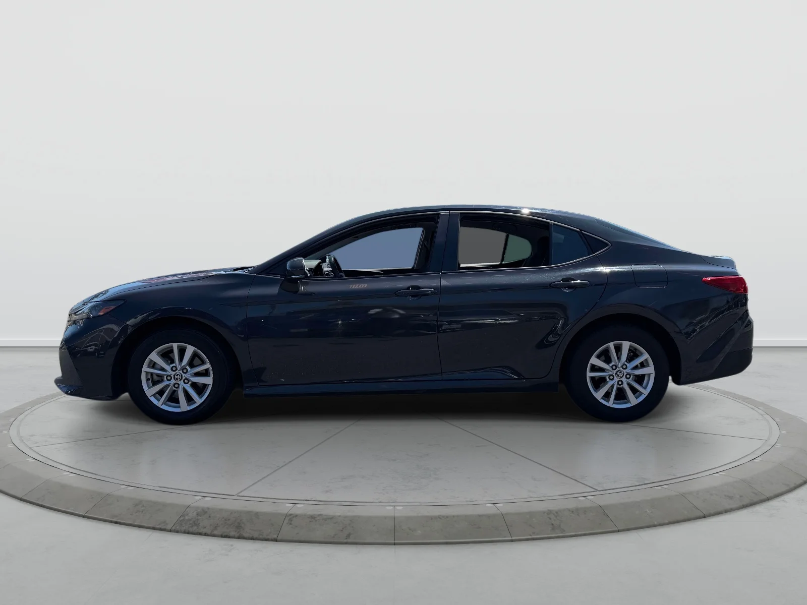 Used 2025 Gray Toyota LE image 4