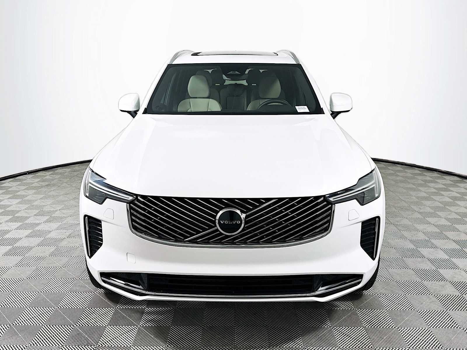 New 2026 Crystal White Volvo Core image 2