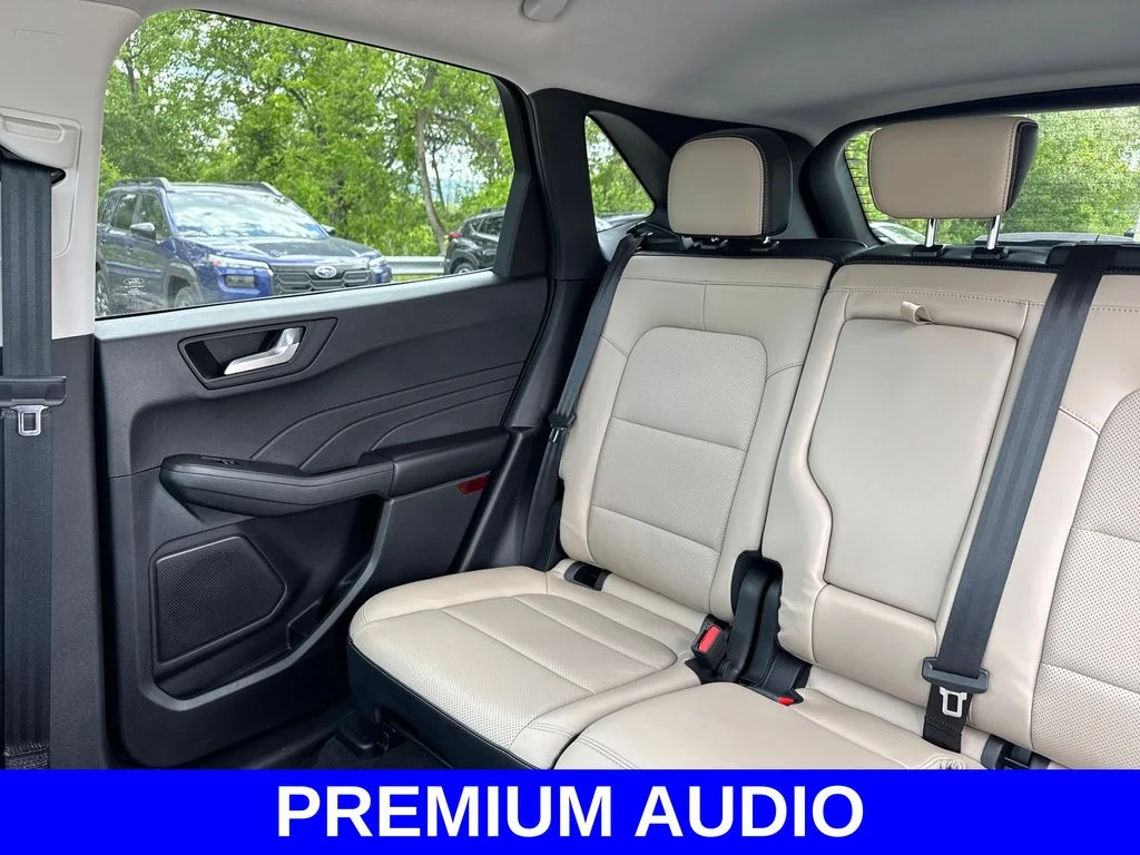 Used 2021 Gold Ford SEL image 12