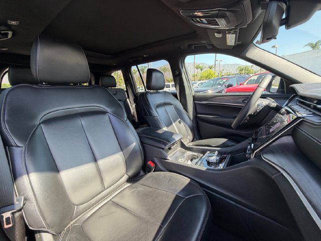 Used 2024  Jeep 4xe image 28