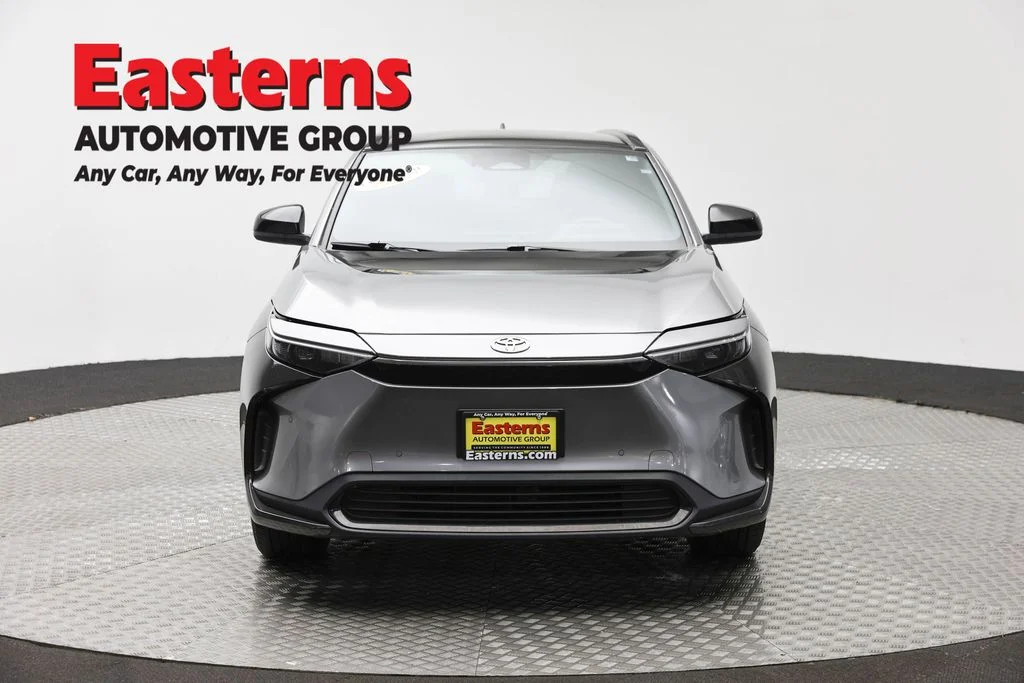 Used 2023 Gray Toyota XLE image 2