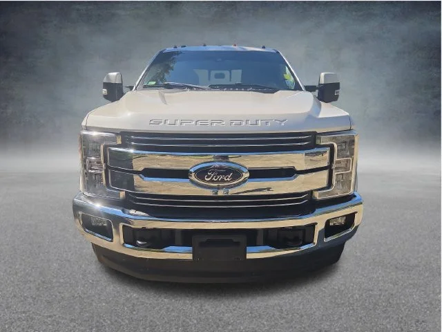Used 2017 White Ford Lariat image 3