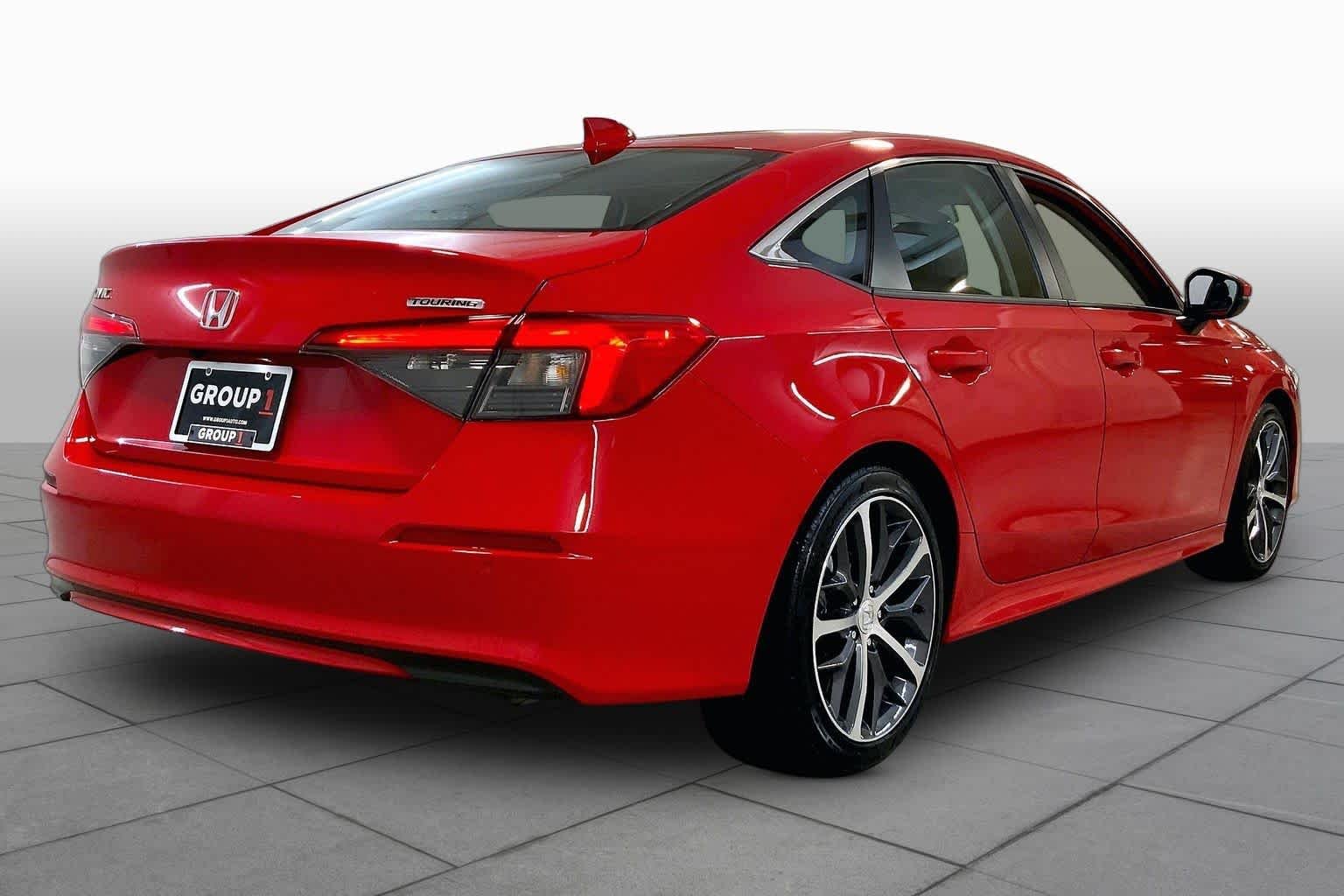 Used 2022 Rallye Red Honda Touring image 12