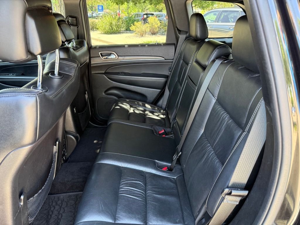 Used 2014 Brilliant Black Crystal Pearlcoat Jeep Limited image 14