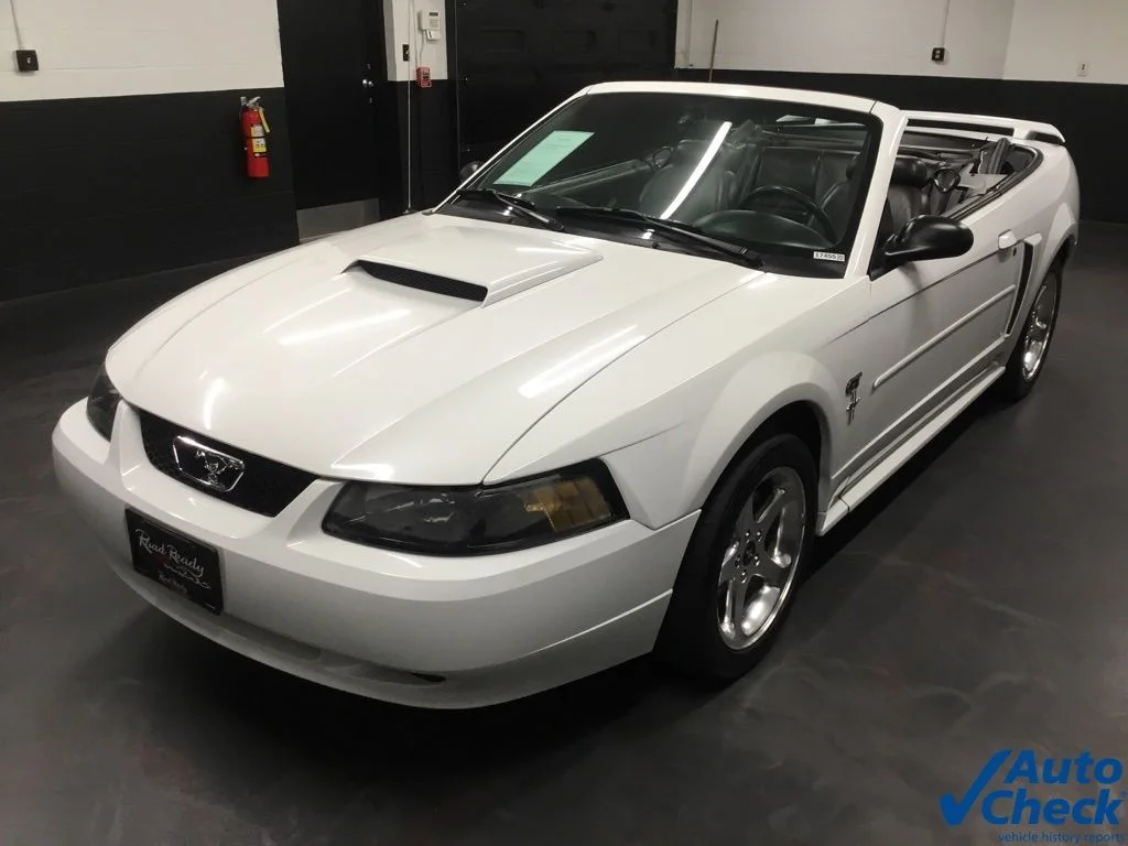 Used 2003 White Ford GT image 6
