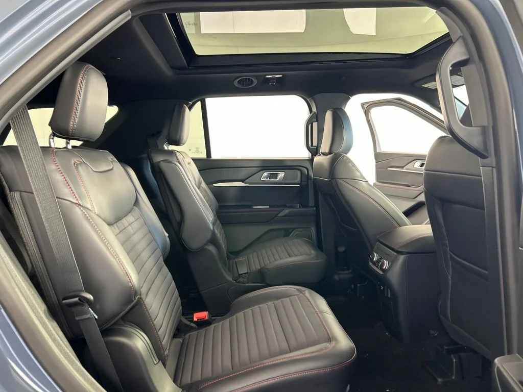 New 2026 Vapor Blue Metallic Ford ST-Line image 30