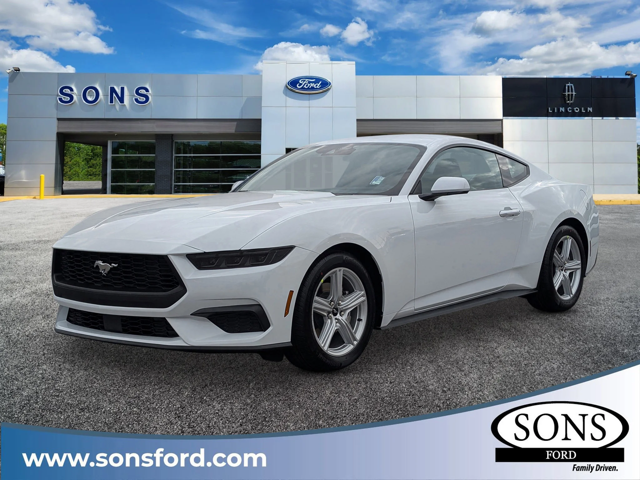 2026 Ford Mustang EcoBoost Fastback's photo