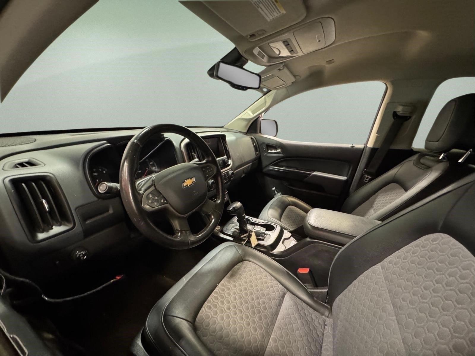 Used 2020 Shadow Gray Metallic Chevrolet 2WD Z71 image 4