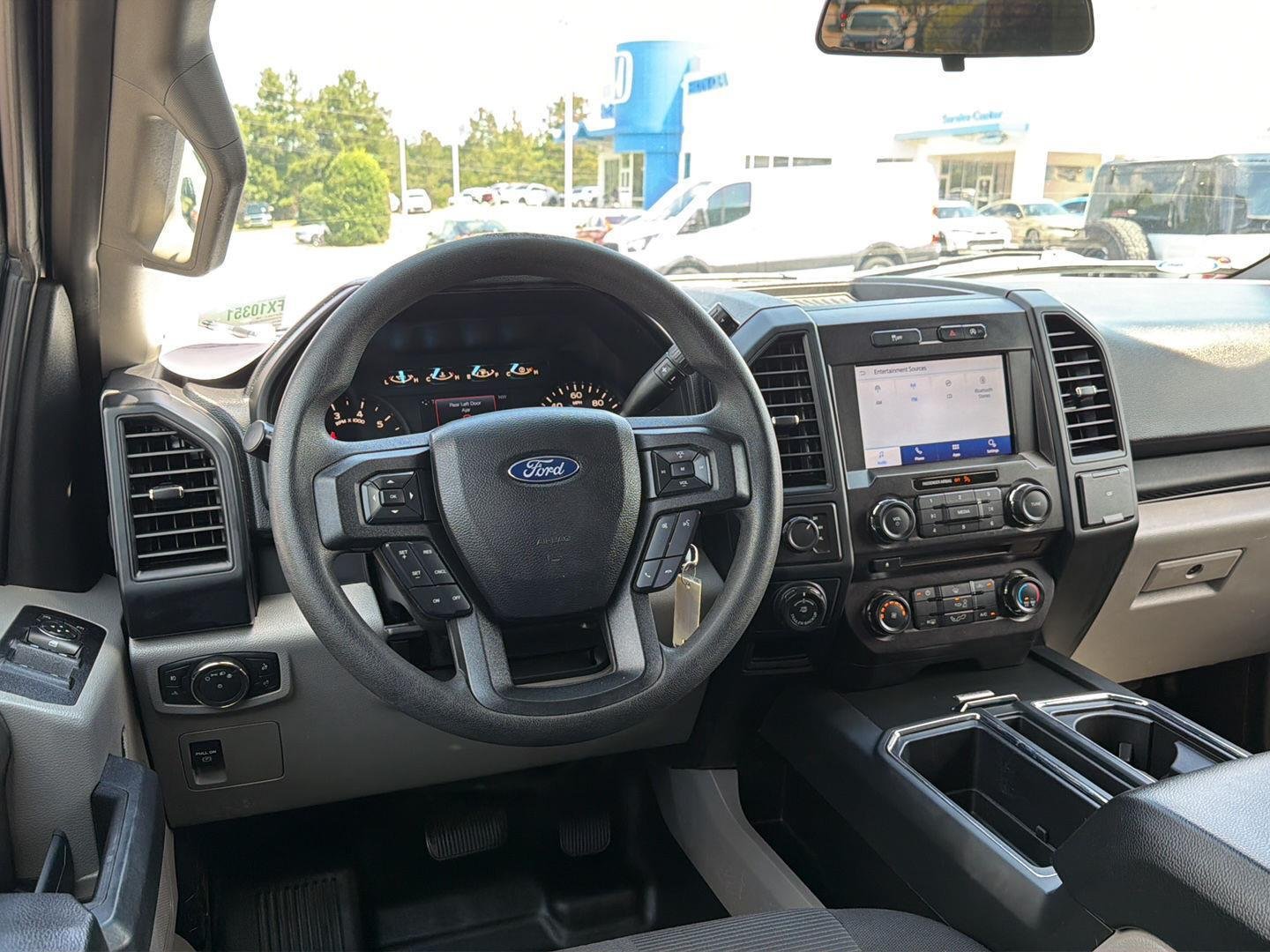 Used 2018 Oxford White Ford XL image 18