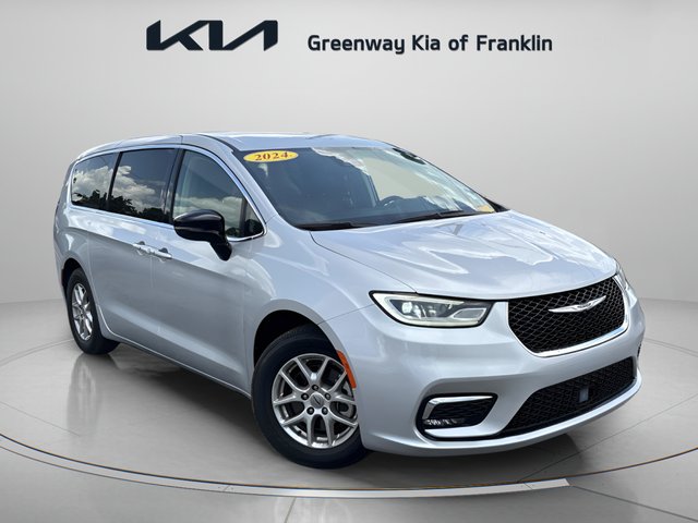 Pre-Owned 2024 Chrysler Pacifica Touring L