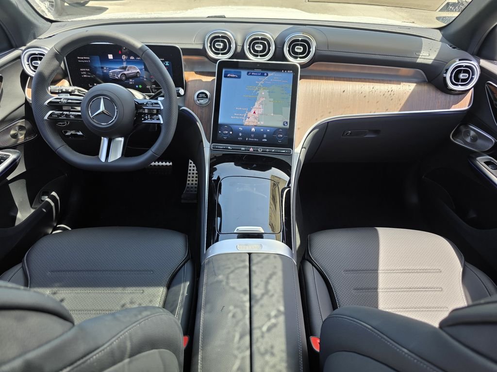 New 2026 Polar White Mercedes-Benz GLC 300 image 9