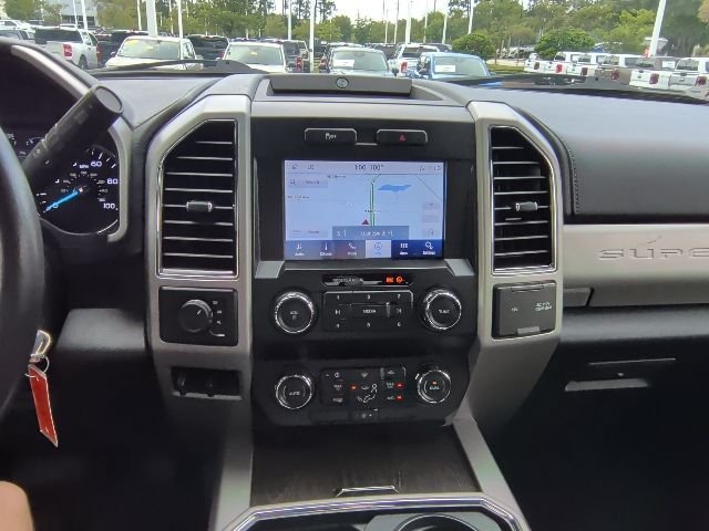 Used 2021 White Ford Lariat image 21