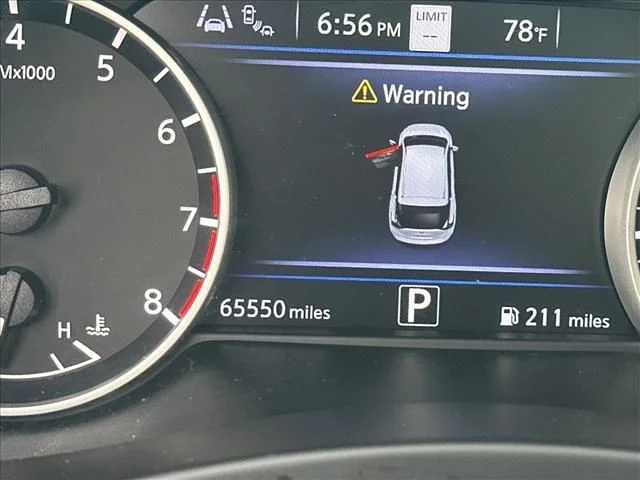 Used 2020 White Nissan Platinum image 24