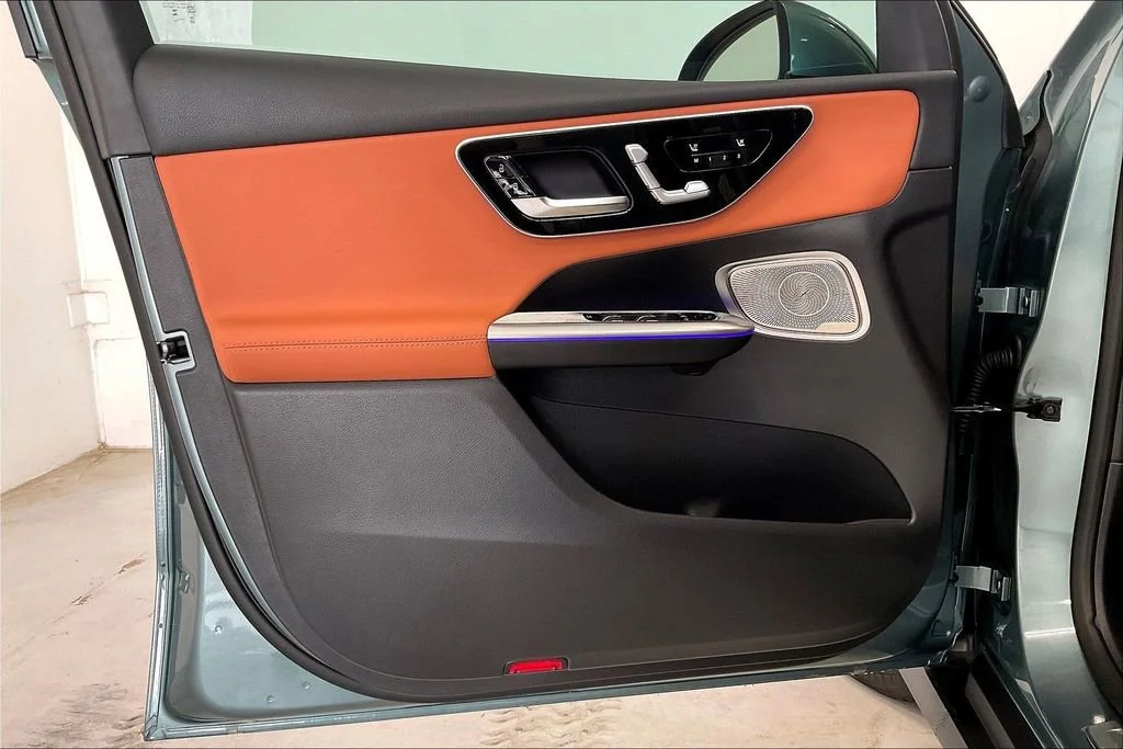 New 2026 Verde Silver Metallic Mercedes-Benz GLC 300 image 22