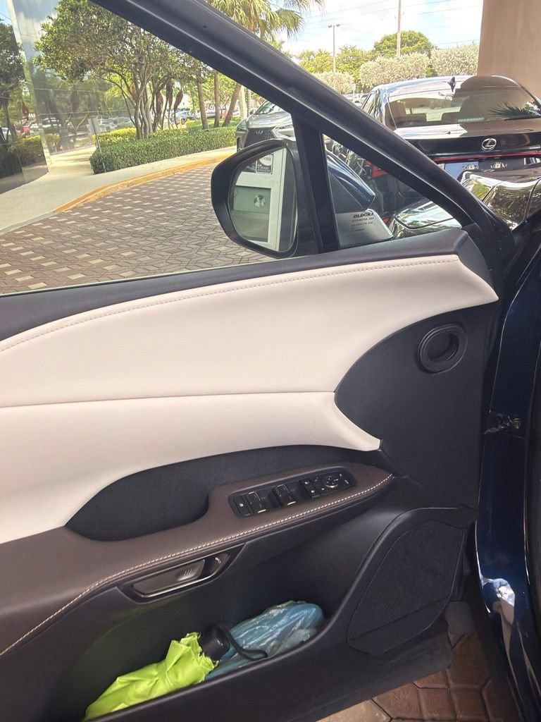 Used 2023 Blue Lexus RX 350 image 4