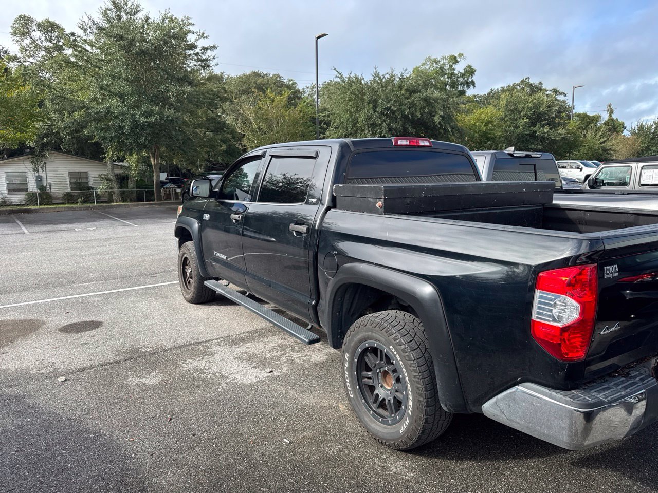 Used 2018 Black Toyota SR5 image 5