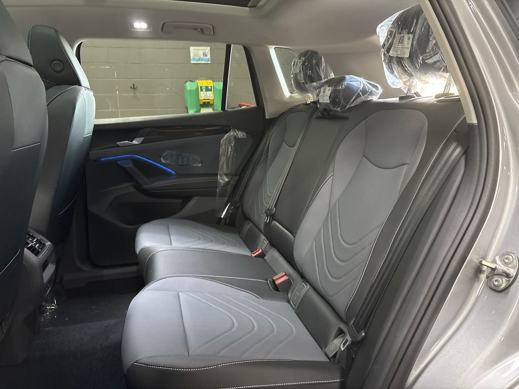 New 2026 Silver Volkswagen 2.0T SE image 11