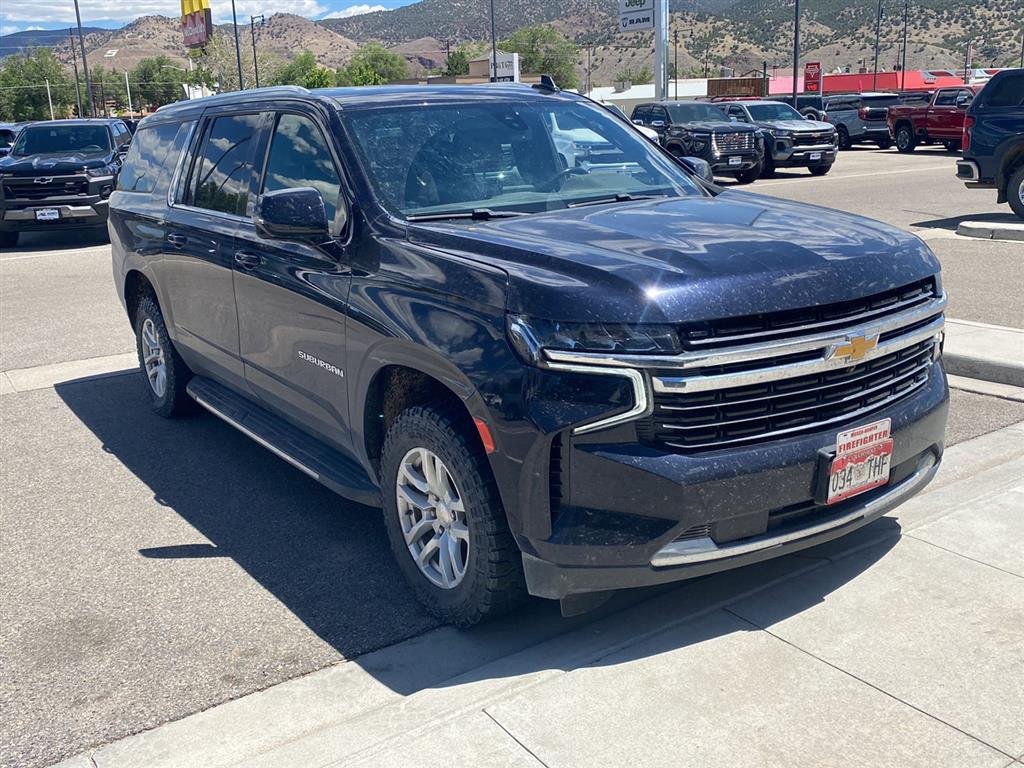 Used 2022 Midnight Blue Metallic Chevrolet LT image 2