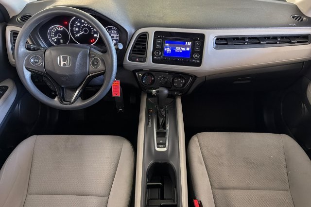 Certified Used 2022 Lunar Silver Metallic Honda LX image 18
