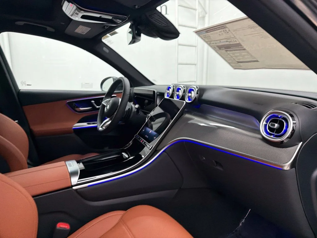 New 2027 Gray Mercedes-Benz GLC 300 image 31