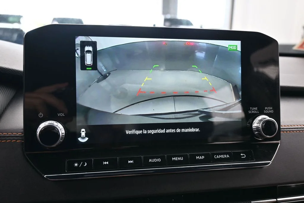 Used 2022 Black Mitsubishi SEL image 24