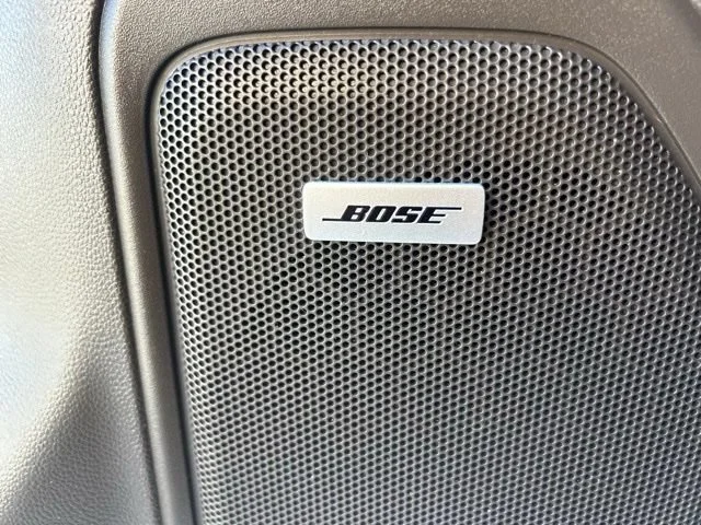 Used 2019 WHITE FROST TRICOAT GMC Denali image 18