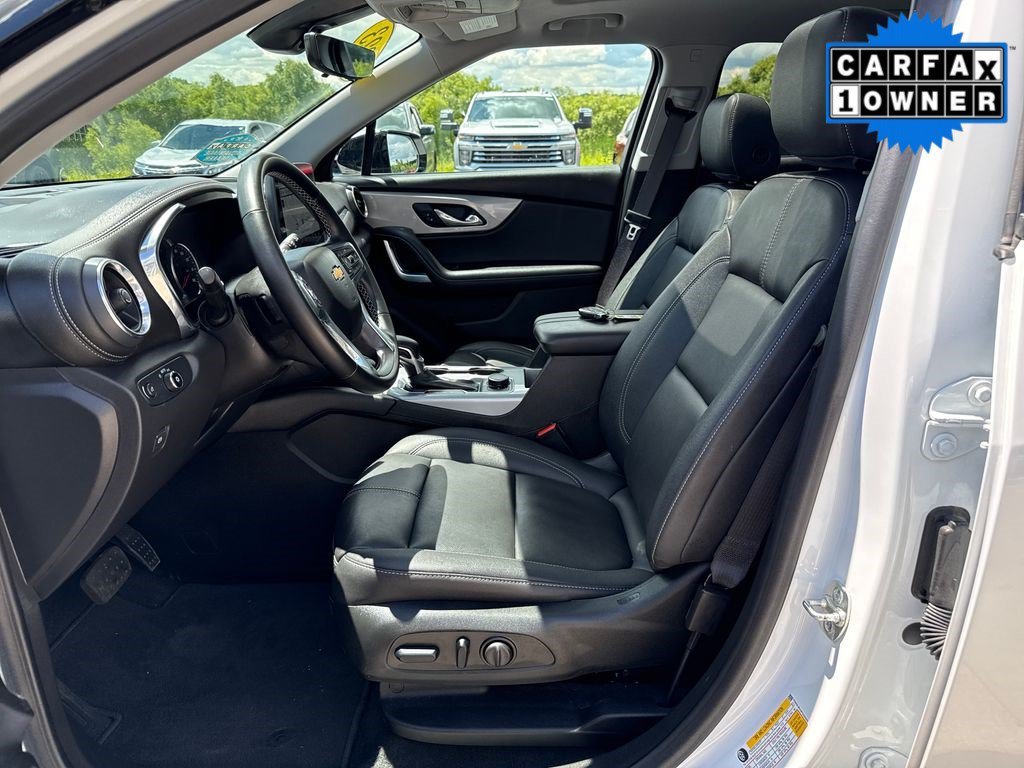 Used 2023 Summit White Chevrolet LT image 27