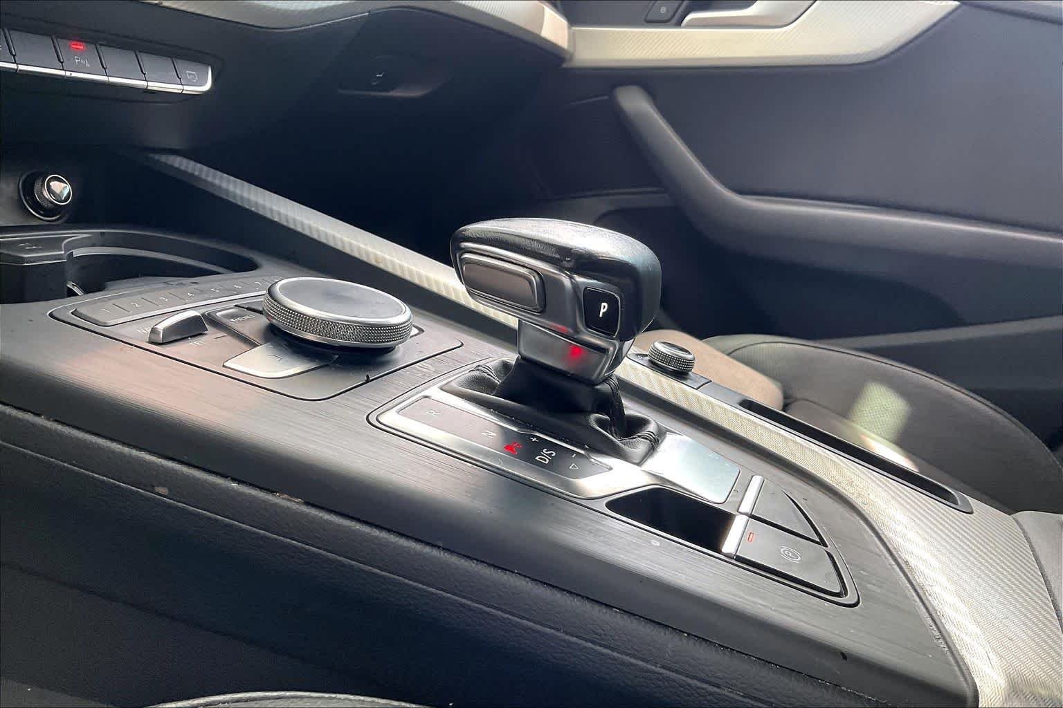 Used 2018 Mythos Black Metallic Audi Premium Plus image 17